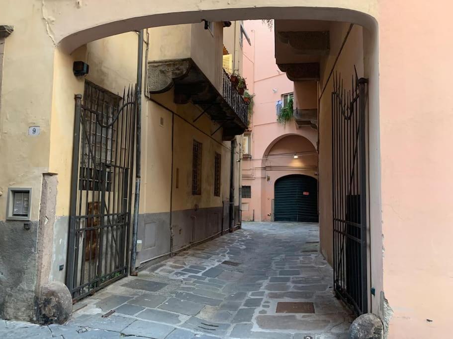 Loft Moderno Ubicato Nel Centro Storico Di Lucca Exterior foto