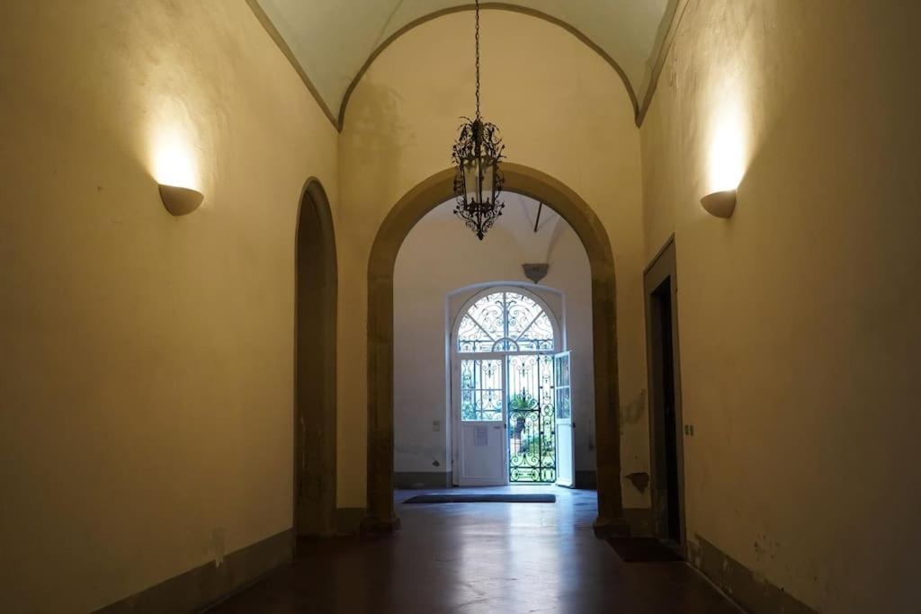 Loft Moderno Ubicato Nel Centro Storico Di Lucca Exterior foto